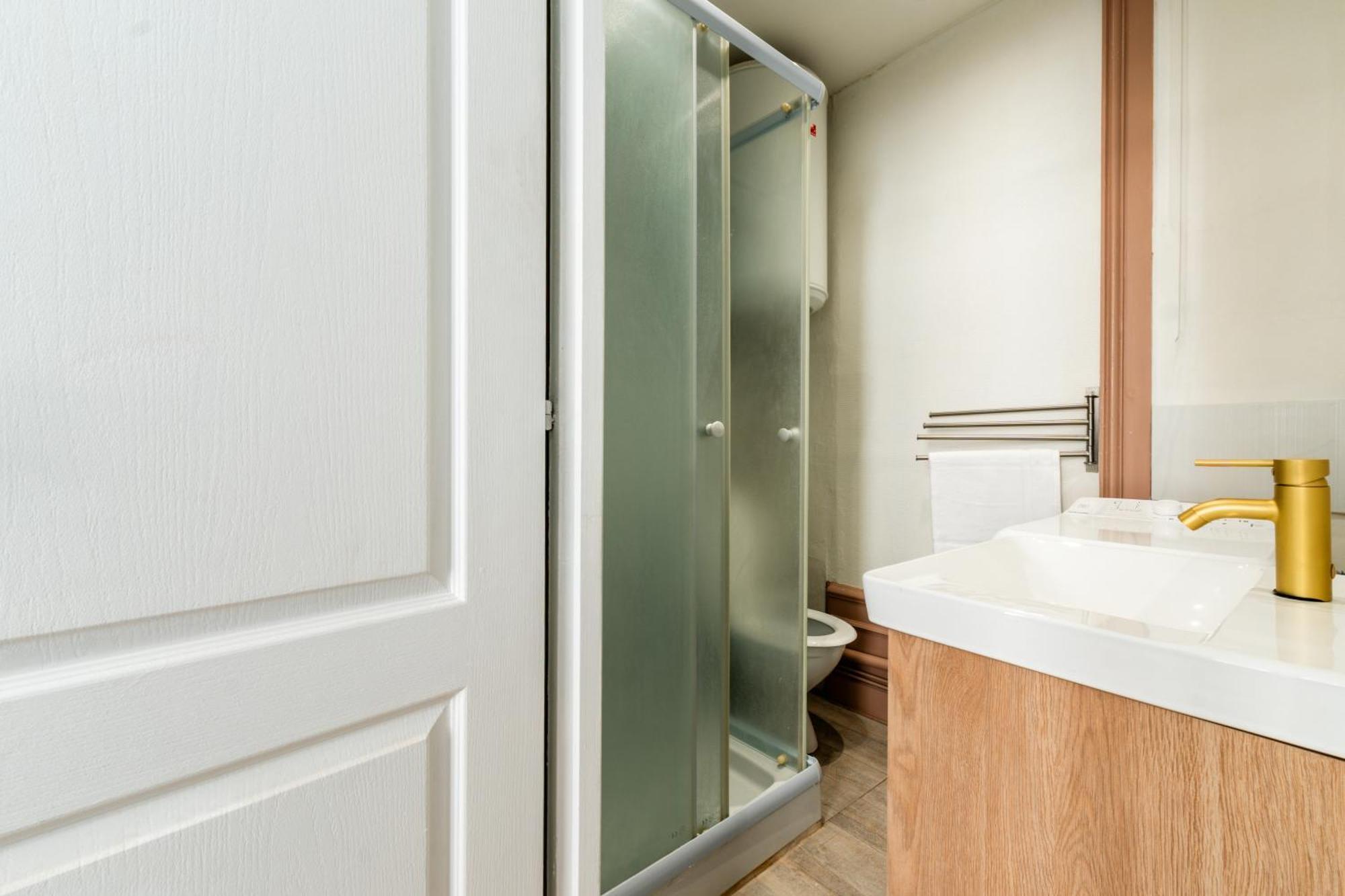 Appartement Cozett'home - Chics & Modernes - 2 Pas Du Cirque Jules Verne - *